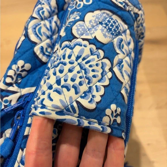 Vera Bradley Blue Paisley Backpack White School Adult Teen College Laptop Pocket - Picture 12 of 14